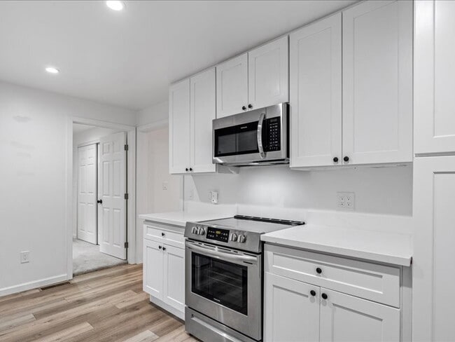 Building Photo - 14842 Canyon 1 Rd Unit 2