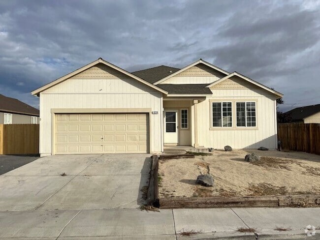 Building Photo - <b>Fernley 4 Bedroom Home <br><br>