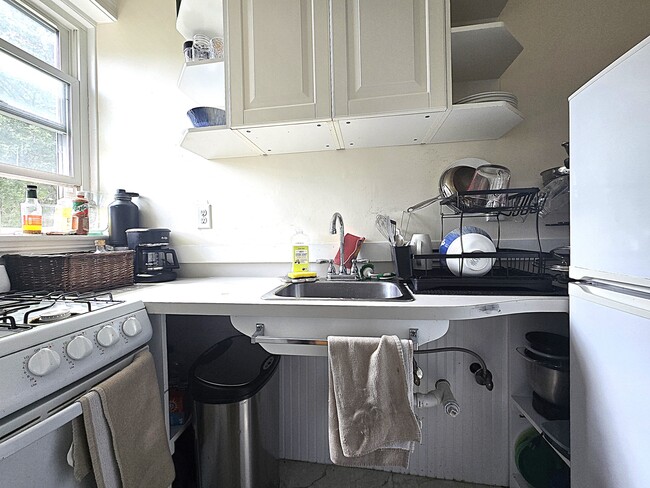 Photo - 164 Strathmore Rd Unit 25