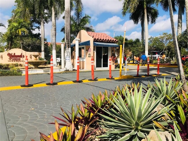 Photo - 4550 NW 9th St Unit 604E