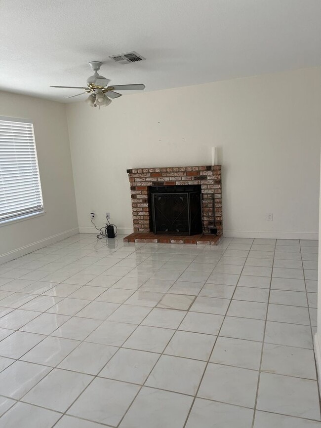 311 Yosemite Dr