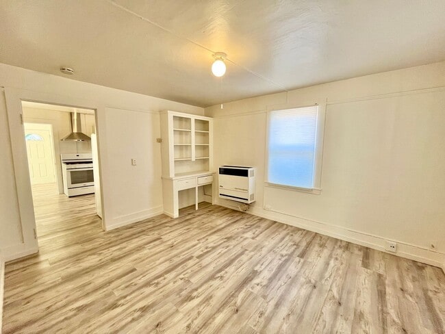 Photo - Little Italy - Charming 2 BR Cottage with ... Unit 1804