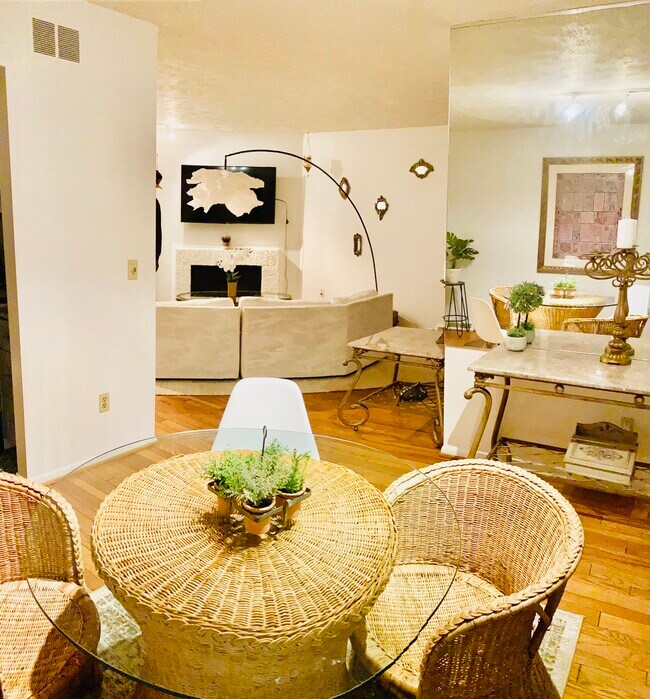 Photo - 2415 Maryland Ave