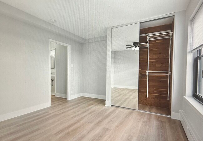 Photo - 5850 N Sheridan Rd