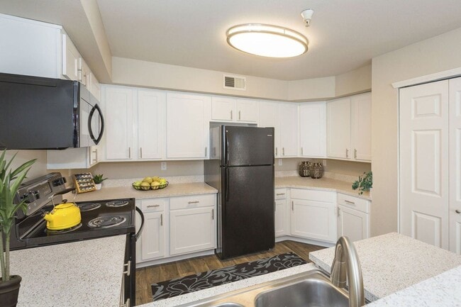 Photo - Welcome Home to Constitution Square