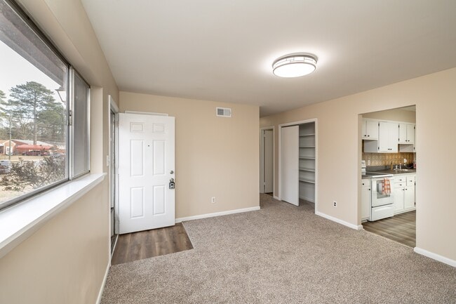 Photo - 3945 Starboard Rd