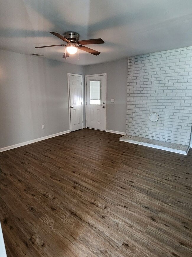 Photo - 728 Bacon Rd
