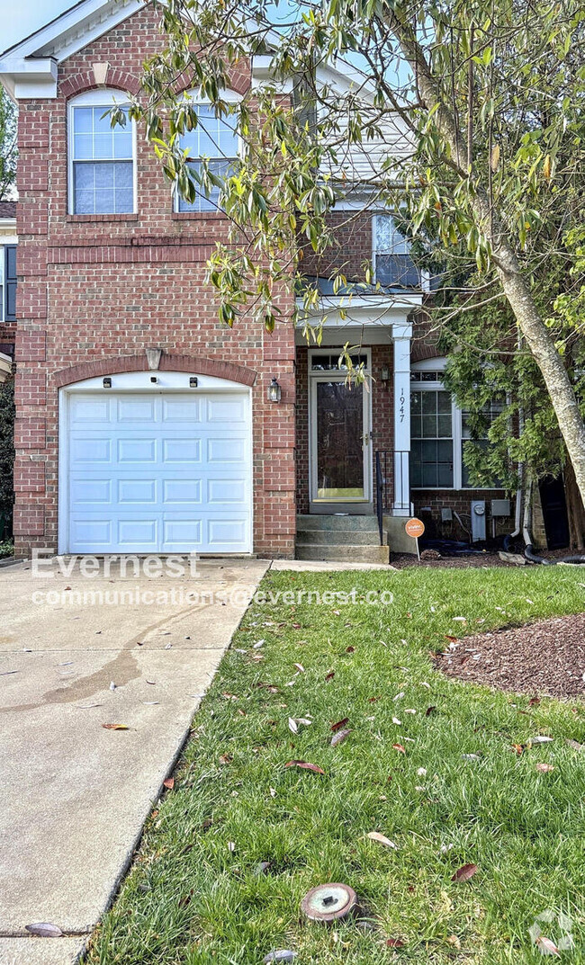 Building Photo - 1947 Woodshade Ct Rental