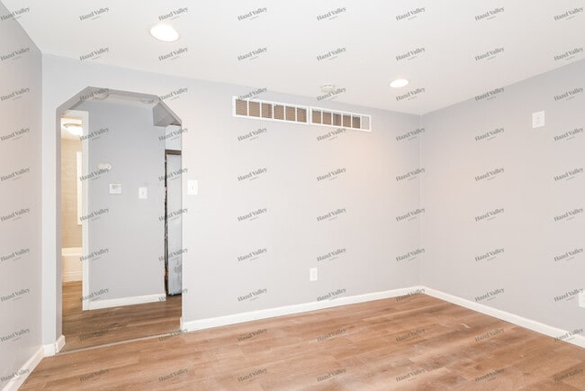 Photo - 228 Williams Blvd