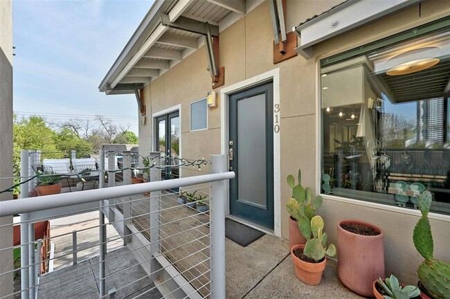 Photo - 41 Waller St Condo Unit 310