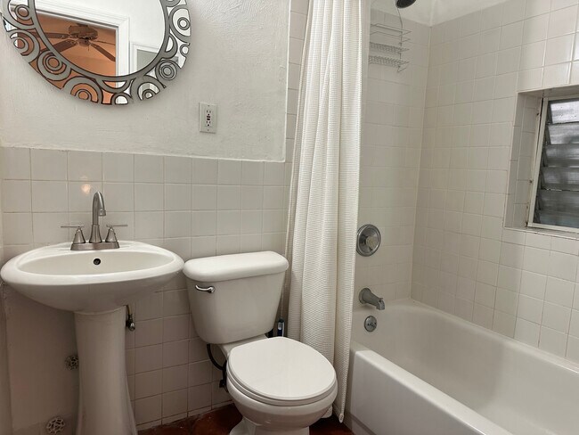 Photo - 350 77th St Unit 6