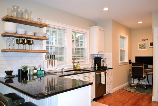 Photo - 42 Robinwood Ave Unit 1