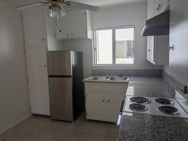 Photo - 20415 Anza Ave Unidad B