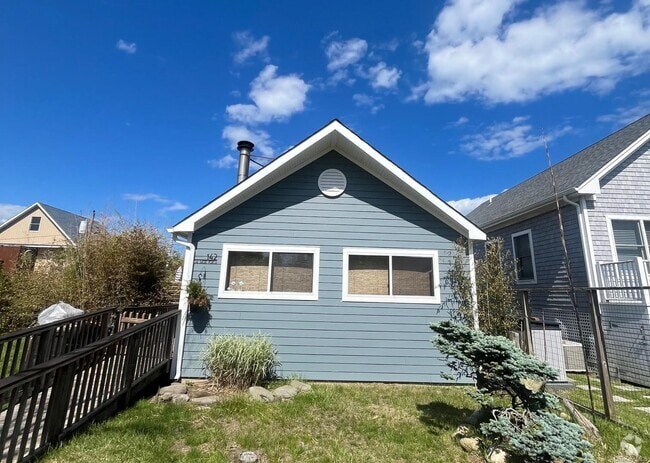 Building Photo - 142 Bungalow Ln Rental