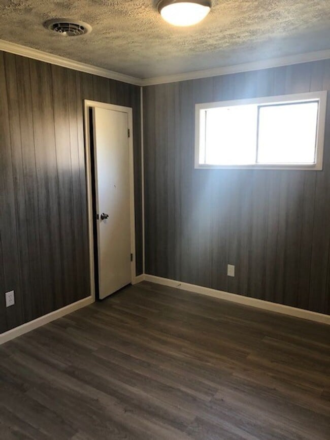 Photo - Renovated 3 Bedroom 1 Bath Home for Rent!