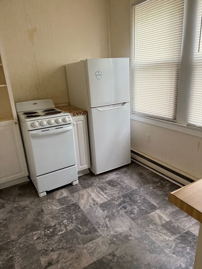 Photo - Studio apartment in Historical Burlington Unit D