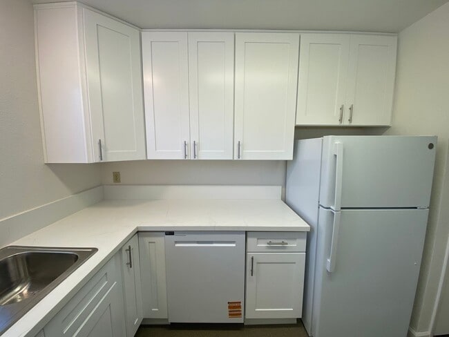 Photo - Renovated 2 Bedroom at La Tierra Gardens Unit 9337-22