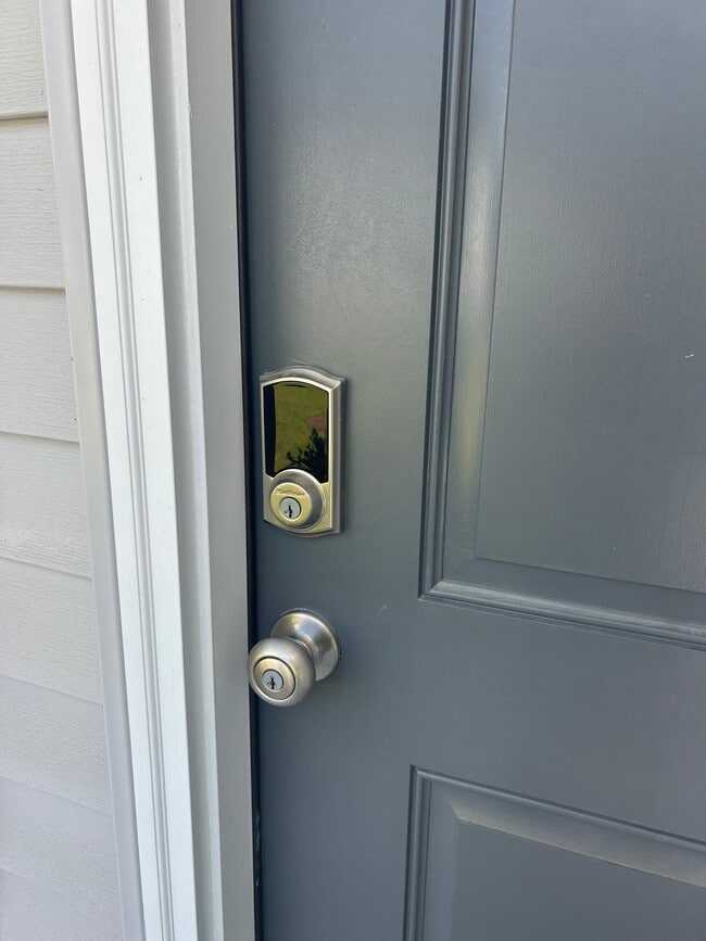628 Parker Ct