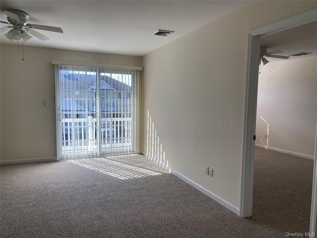 Photo - 7 Dominick Ct