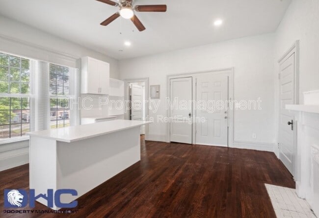 Photo - 3556 E Main St Unit Apt 4