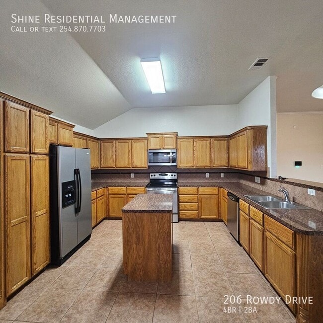 Photo - 206 Rowdy Dr