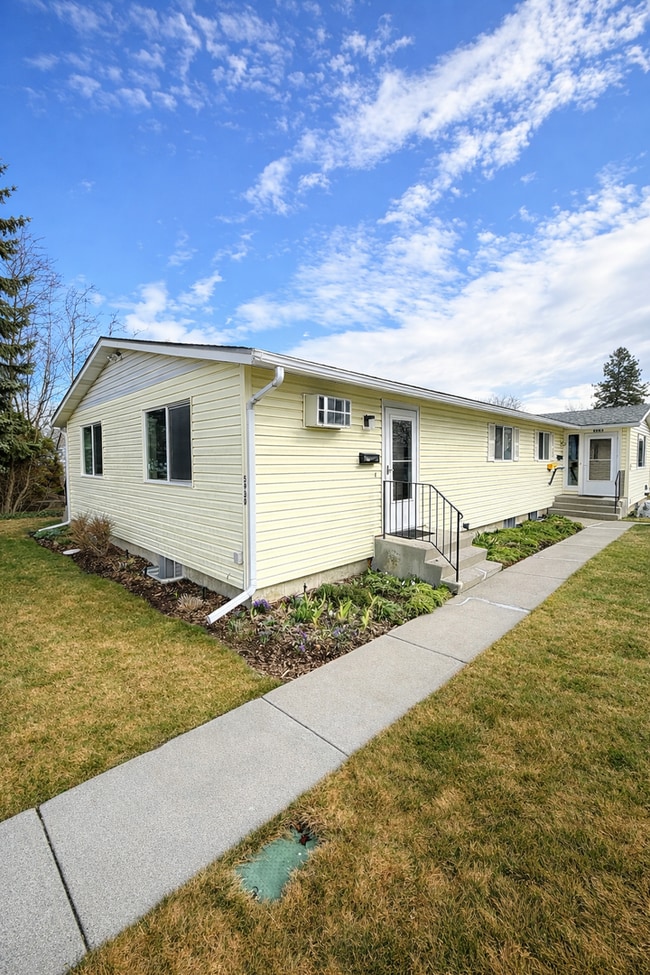 Building Photo - 5930 N Wiscomb St Unit 5930