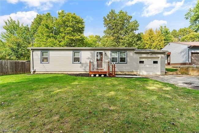 Building Photo - 5570 Red Apple Dr