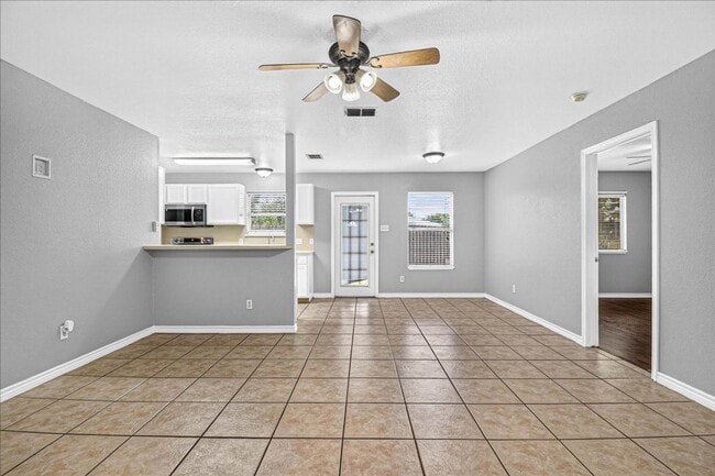 Photo - 6810 Blue Skyway Dr
