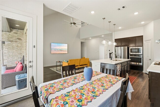 Photo - 15647 Roscobie Park Dr