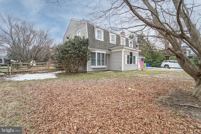 Photo - 211 Queen Anne Rd