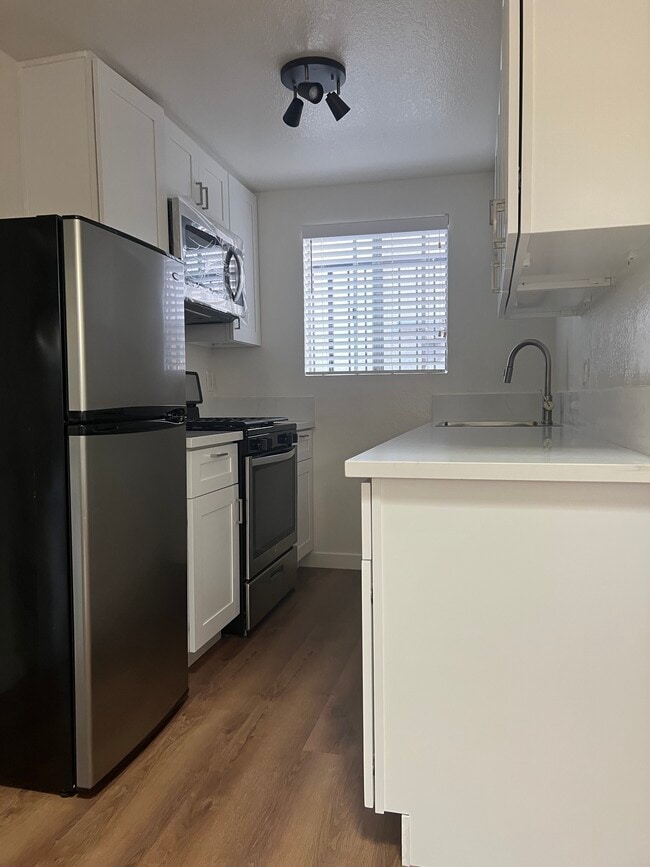 Photo - 12621 Matteson Ave Unidad 3