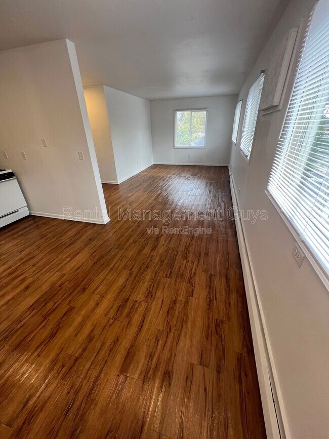 Photo - 3311 Fremont Ave N Unit 5