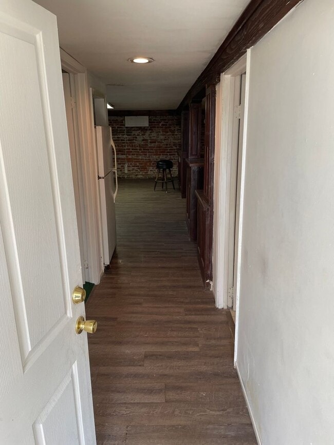 Photo - Cozy 1 Bedroom 1 Bathroom Basement Unit!