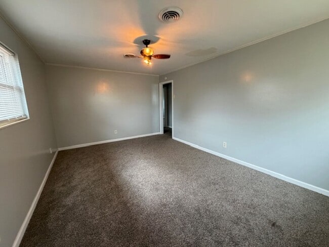 Photo - 107 Jackson St NW