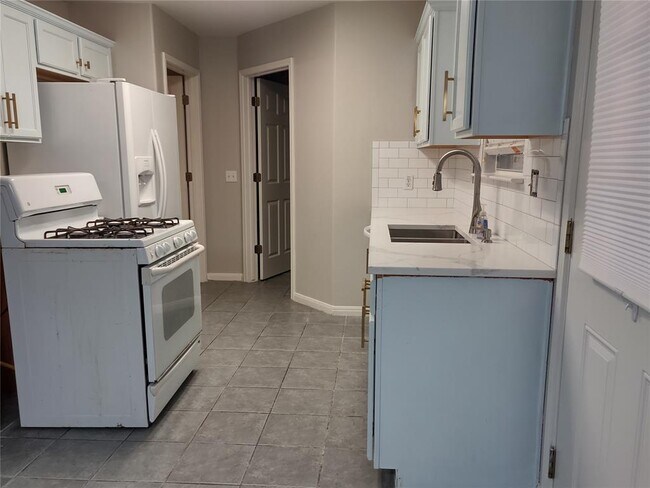 6133 Perlita Dr