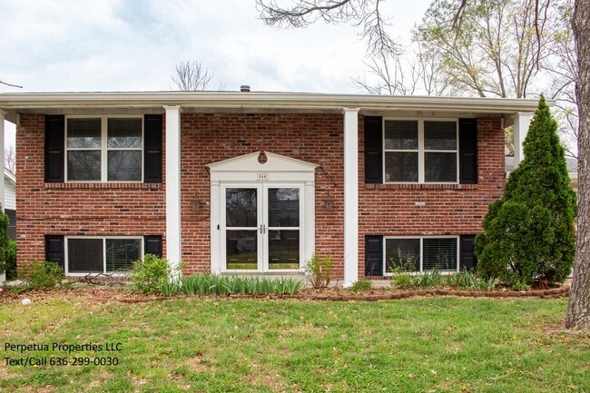 Photo - 544 Goldwood Dr