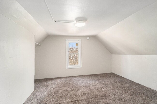 Photo - Single-Family Home - 4 Bedroom, 1 Bathroom