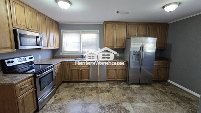 Photo - 1065 Milstead Ave House