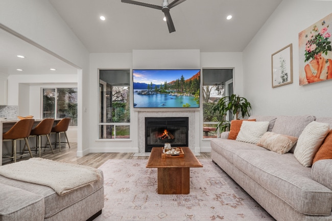 Building Photo - 9161 Kneeland Ct