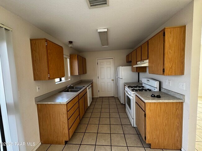 Photo - 3812 N Tani Rd Unidad C