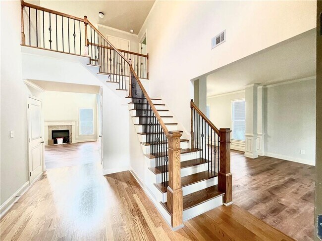 Photo - 2620 Village Chase Dr NW