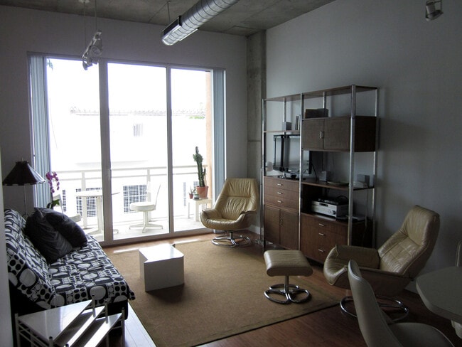 Photo - 2001 Biscayne Blvd