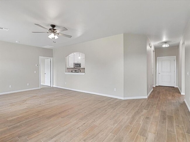 Photo - Newer Home For Lease in Washington!