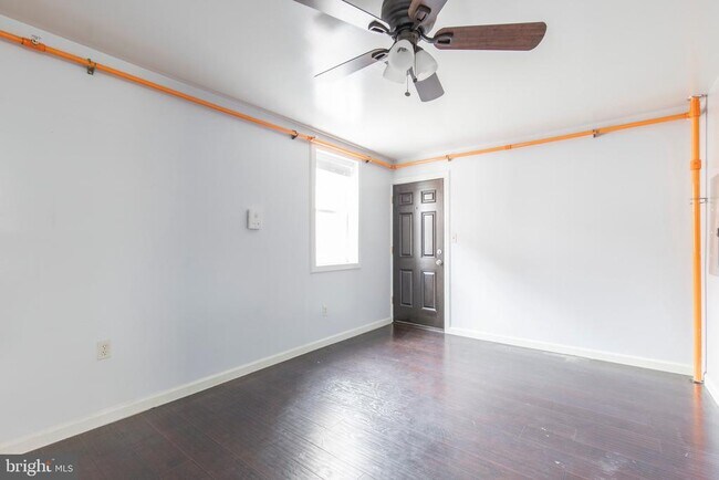 Building Photo - 507 W Girard Ave Unit 3R