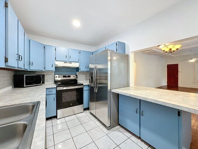 Photo - 226 9th Ave N