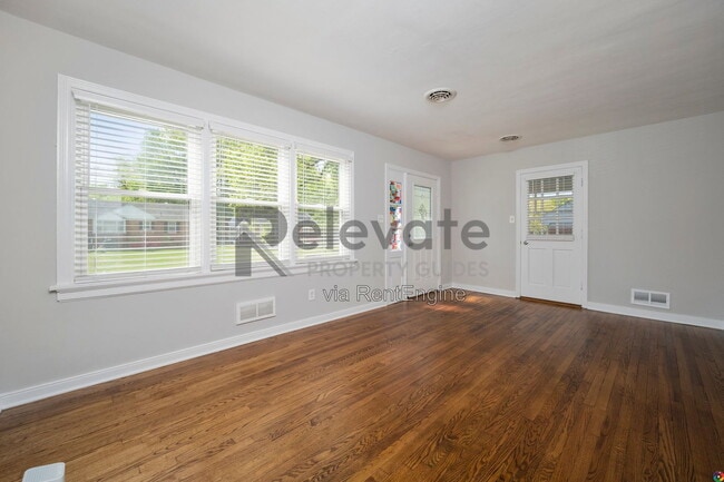 Photo - 9020 Weldon Dr