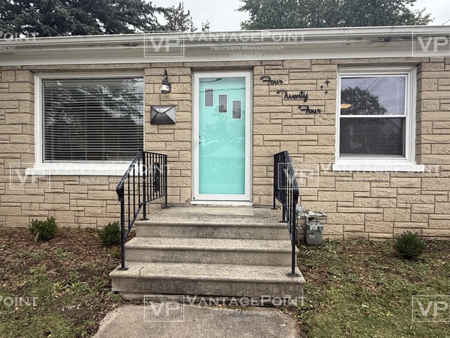 Photo - 424 Gray St