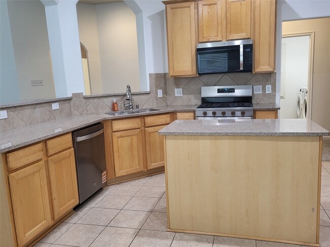 Photo - 5114 Raven Forest Ln