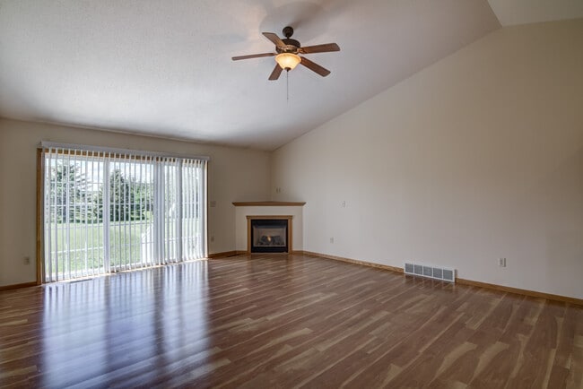 Photo - 5538 165th St E House