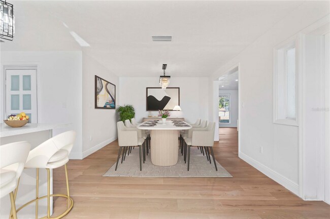 Photo - 10072 Northcliffe Blvd